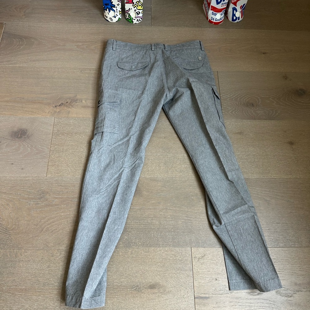 Stylish Hugo Boss Pants size 36.
